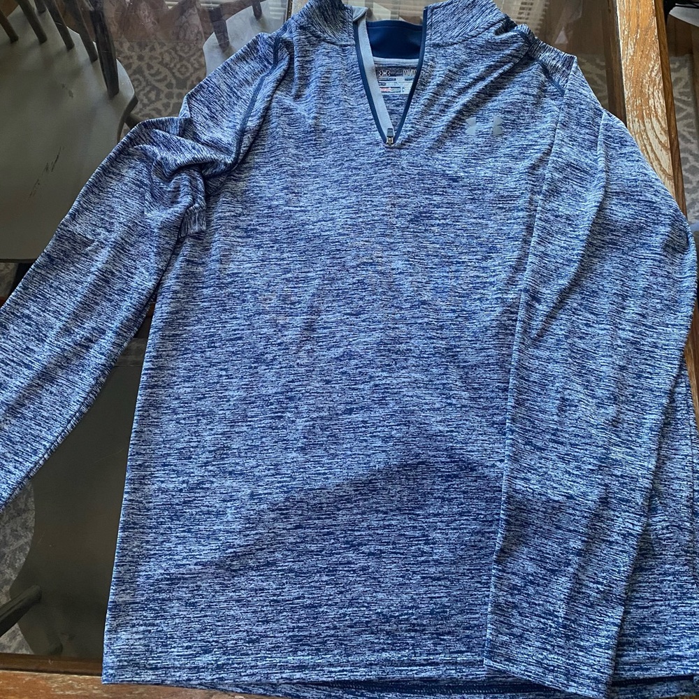Men’s medium under armor  1/4 zip